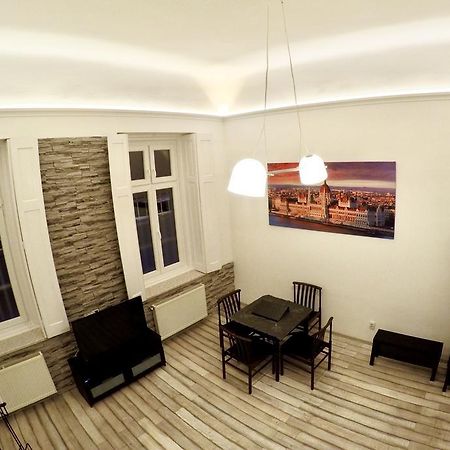 Homelike Luxury Flat On Gyulai Pal Будапешт Екстер'єр фото