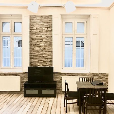 Homelike Luxury Flat On Gyulai Pal Будапешт Екстер'єр фото